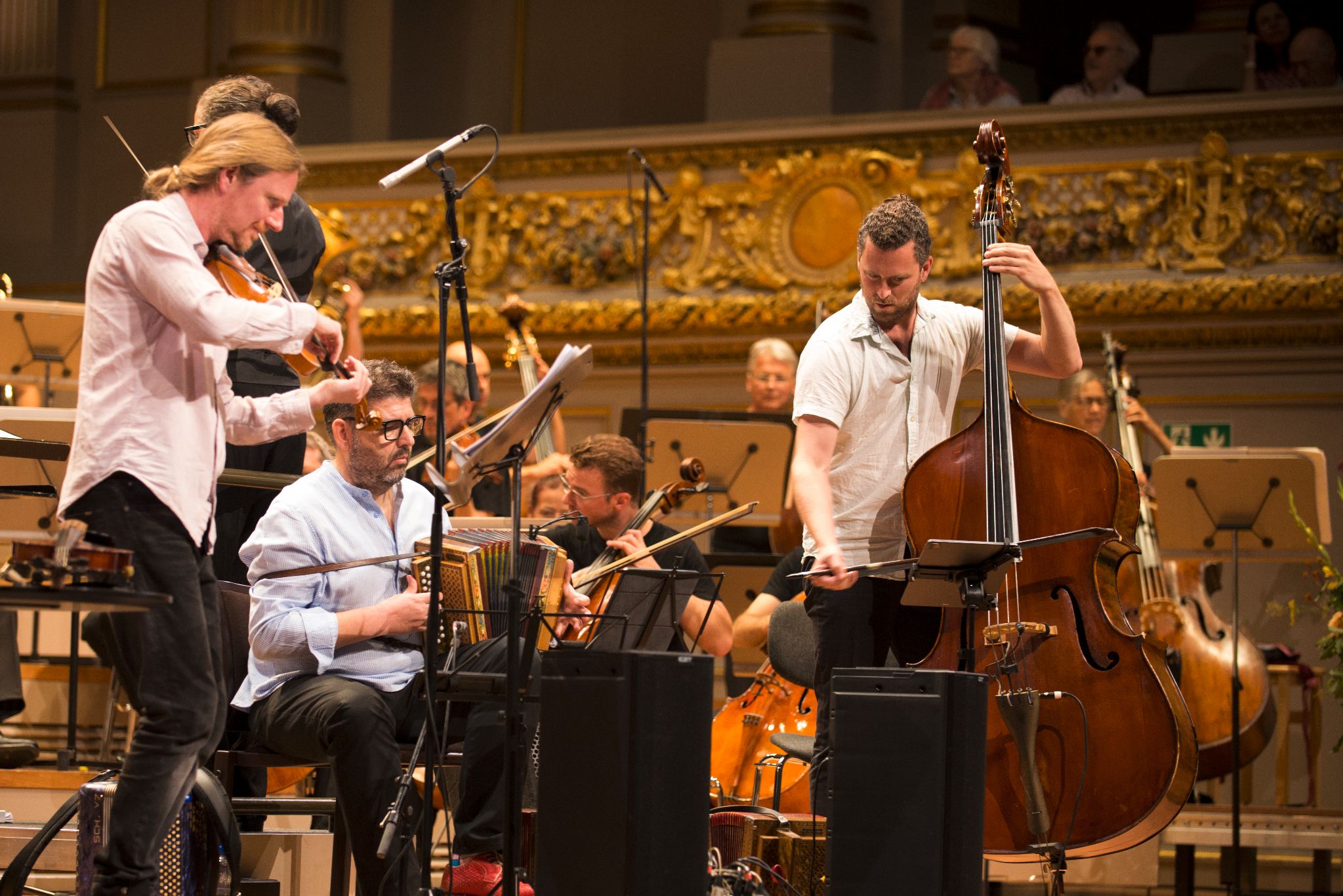 Ambäck mit Tonhalleorchester